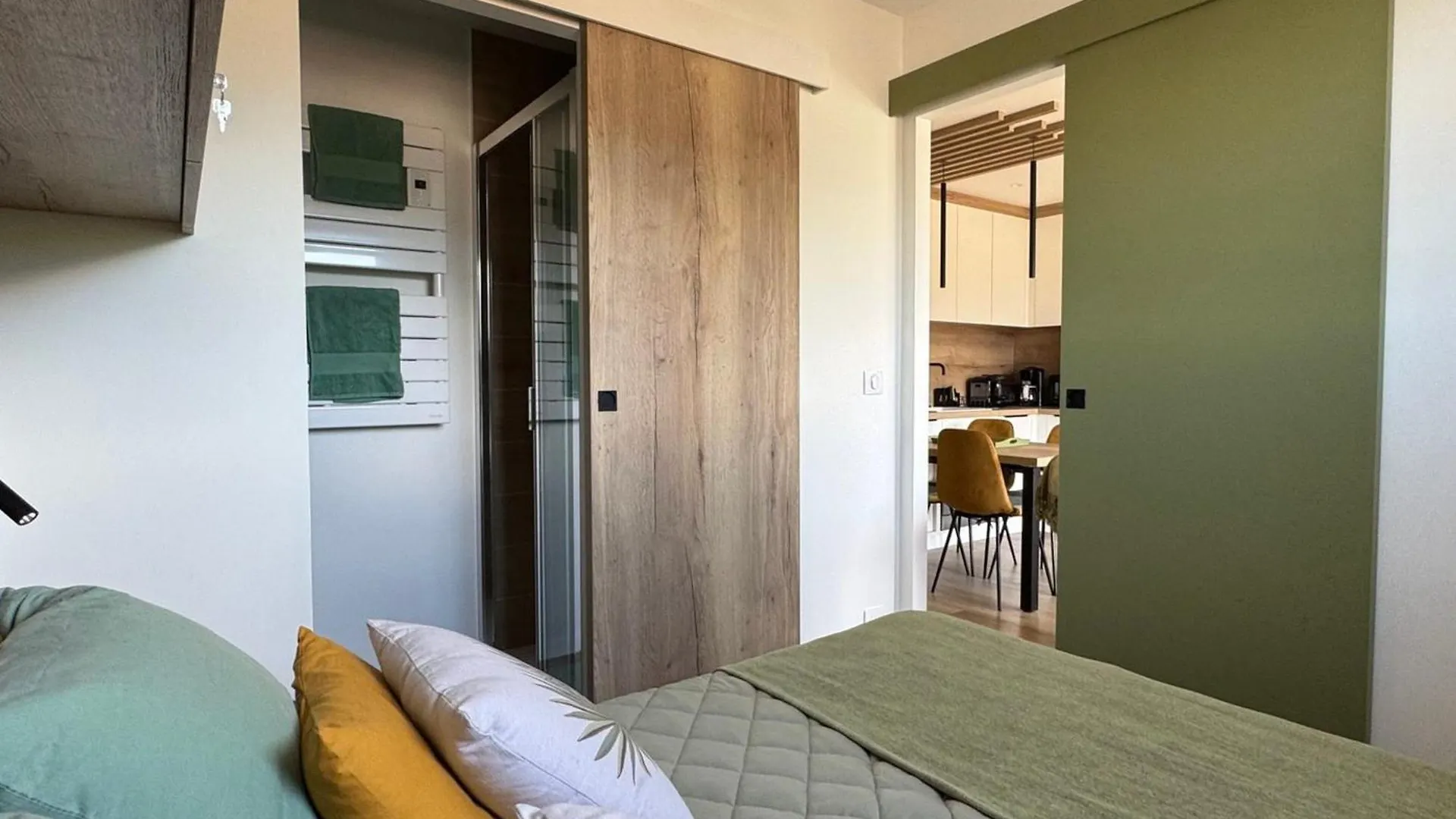 Apartmán Superbe Type 2 Renove 2025, Climatise, Parking A Aix-Les-Bains - Fr-1-555-116 0*,  Francie